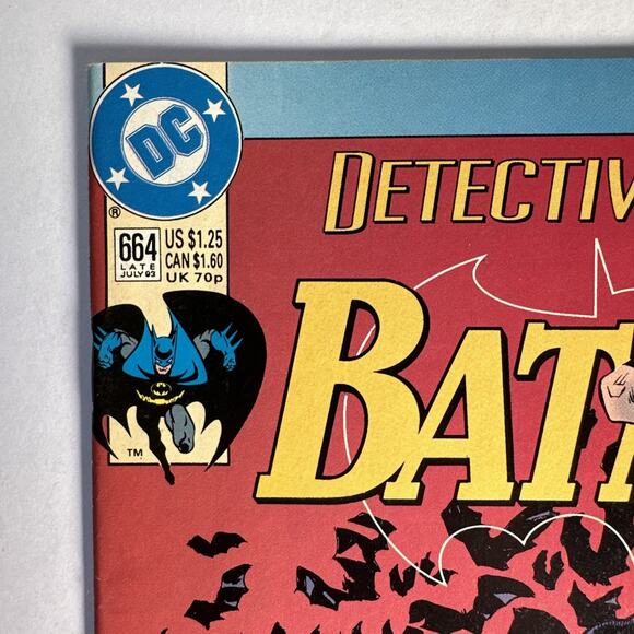 Detective Comics 664 1993 Signed by Chuck Dixon DC Comics NM near mint - Picture 4 of 8